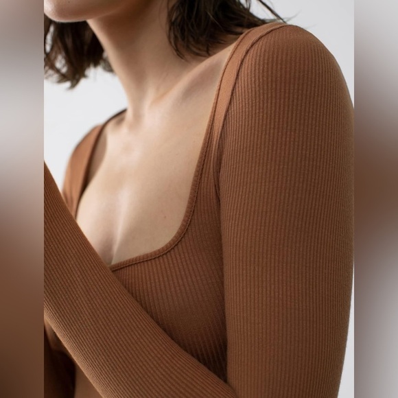 New Pumiey Maxi Dress - Picture 4 of 7